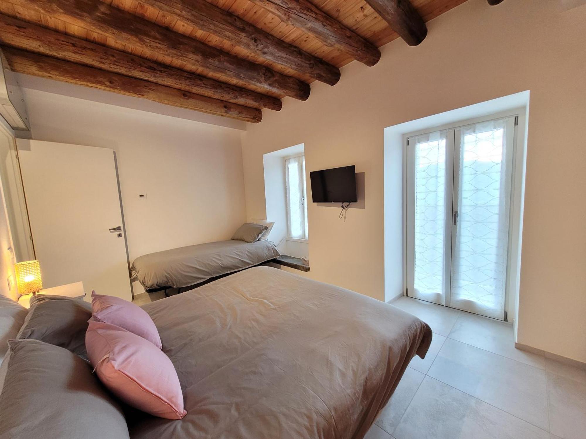 Angelo&Mari Mountain Lake Iseo Hospitality Marone Exterior photo